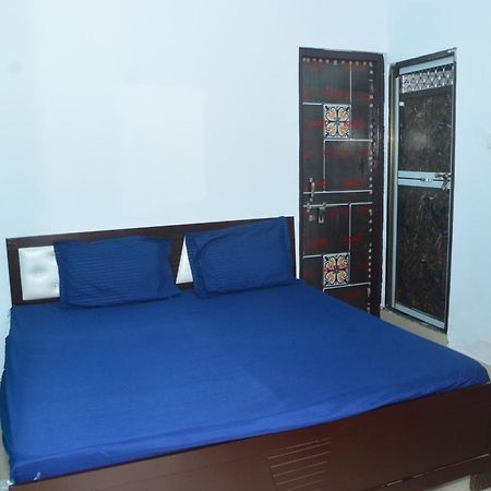 Hotel Chandrasha Villa Ayodhya Dham Ram Mandir 600 Meter Eksteriør billede