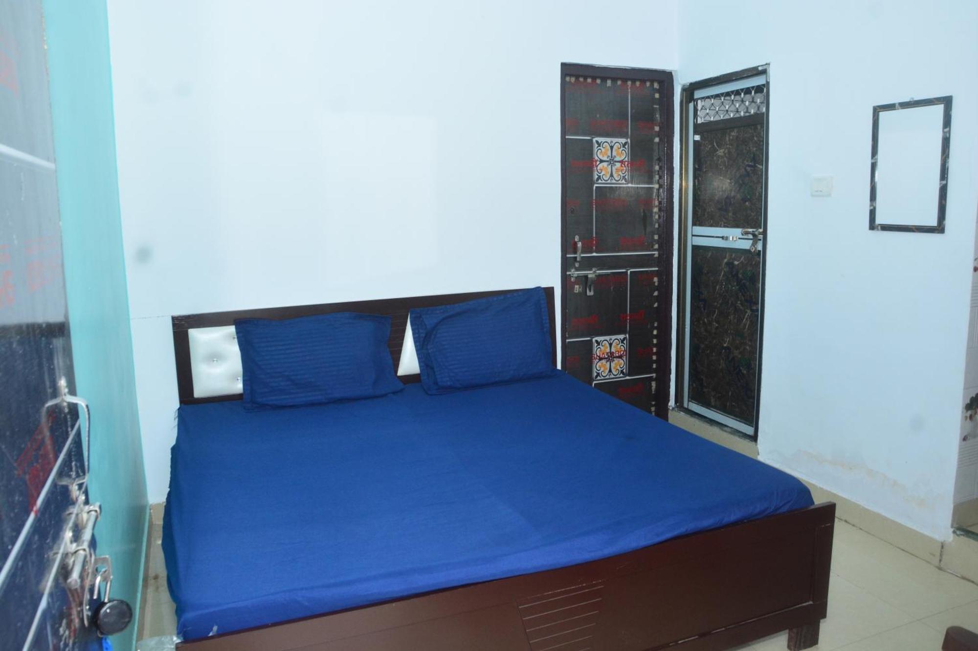 Hotel Chandrasha Villa Ayodhya Dham Ram Mandir 600 Meter Eksteriør billede