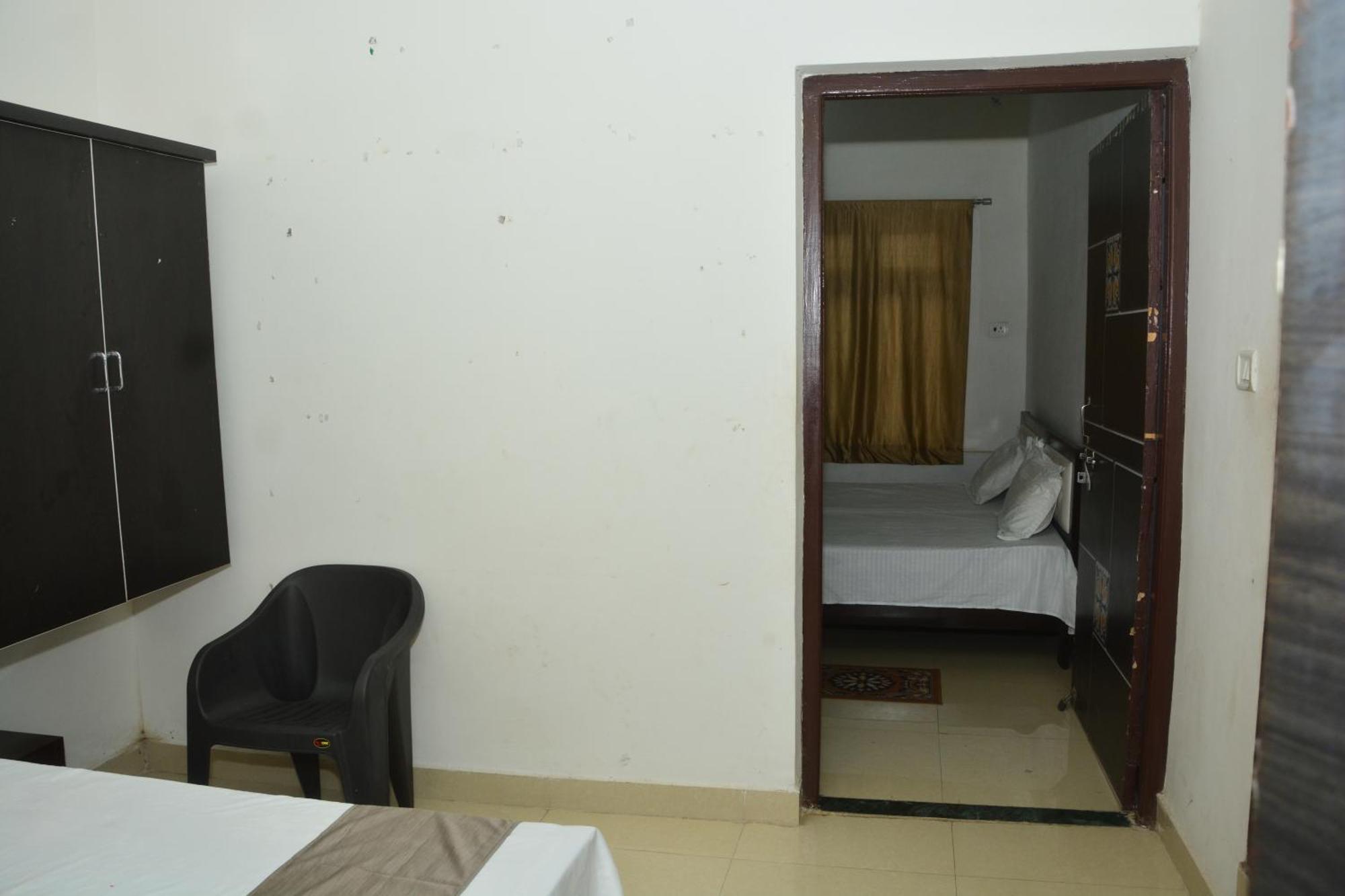 Hotel Chandrasha Villa Ayodhya Dham Ram Mandir 600 Meter Eksteriør billede