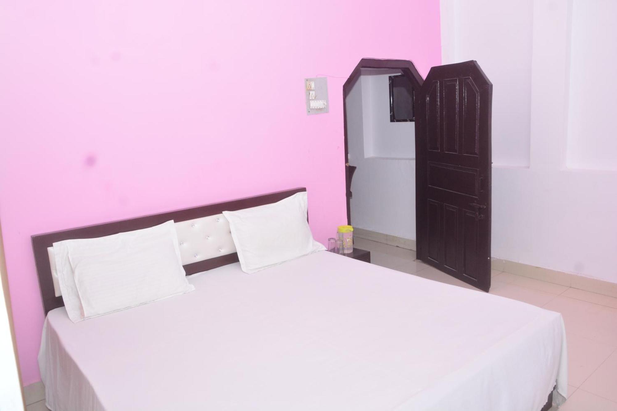 Hotel Chandrasha Villa Ayodhya Dham Ram Mandir 600 Meter Eksteriør billede